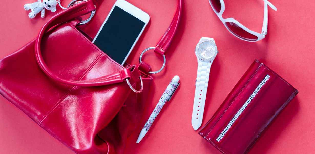 Innovations in Fashion Accessories: How Tech is Redefining Handbags & Wallets